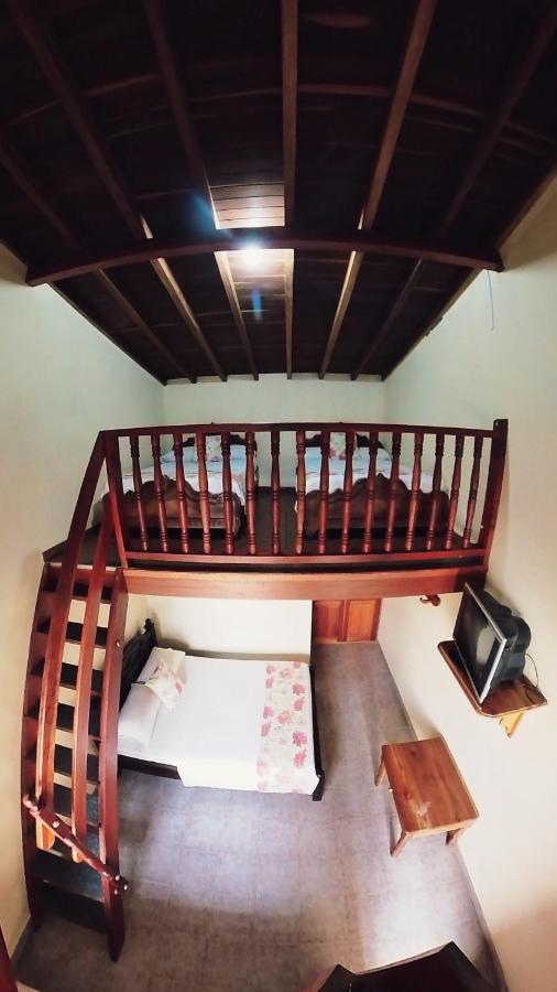 La Casa De Las Flores Hostal คาร์ดิน ภายนอก รูปภาพ