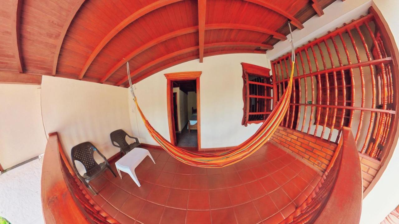 La Casa De Las Flores Hostal คาร์ดิน ภายนอก รูปภาพ