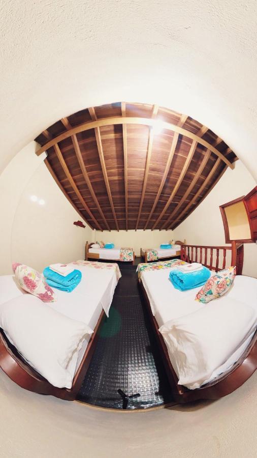 La Casa De Las Flores Hostal คาร์ดิน ภายนอก รูปภาพ