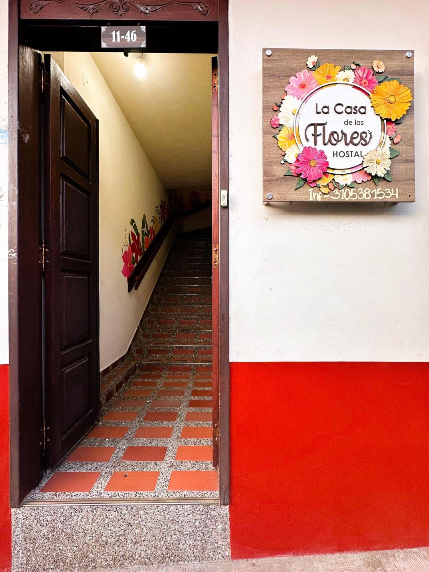 La Casa De Las Flores Hostal คาร์ดิน ภายนอก รูปภาพ